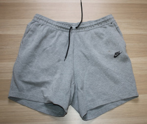 Nike Sportswear Tech Fleece könnyű Férfi rövidnadrág XL 1FT