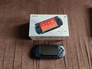 Sony PSP Street E-1004 CB játékkonzol eladó