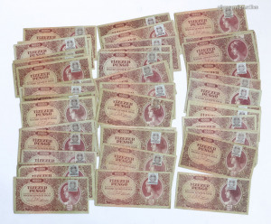 50 db lot 1945 10.000 pengő MNB bélyeggel szépek, köztük hajtatlanok