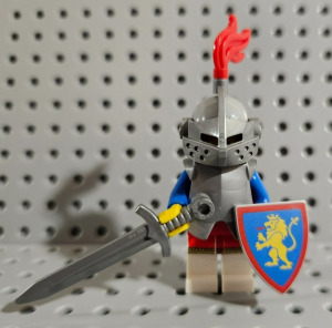 LEGO Castle - Lion Knights - Lovag figura 2. verzió - ÚJ
