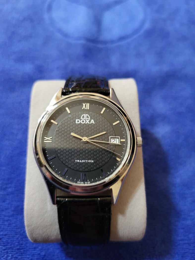 Doxa quartz antik karóra