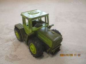 Zöld matchbox traktor.,akár 1FT-ért!