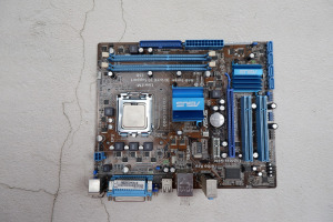 ASUS P5G41T-M LX számítógép alaplap DDR3 775 Intel E5700 kis hibával