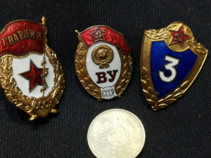 3 db. szovjet jelvény kitüntetés Gárdajelvény