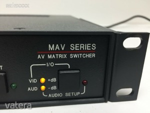 Extron MAV 84 audio video matrix