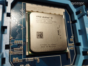 AMD Athlon II X2 255 (ADX2550CK23GM) socket AM2+/AM3 processzor.