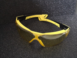 Wacker Neuson  munkavédelmi szemüveg (UVEX) (EREDETI - ORIGINAL)