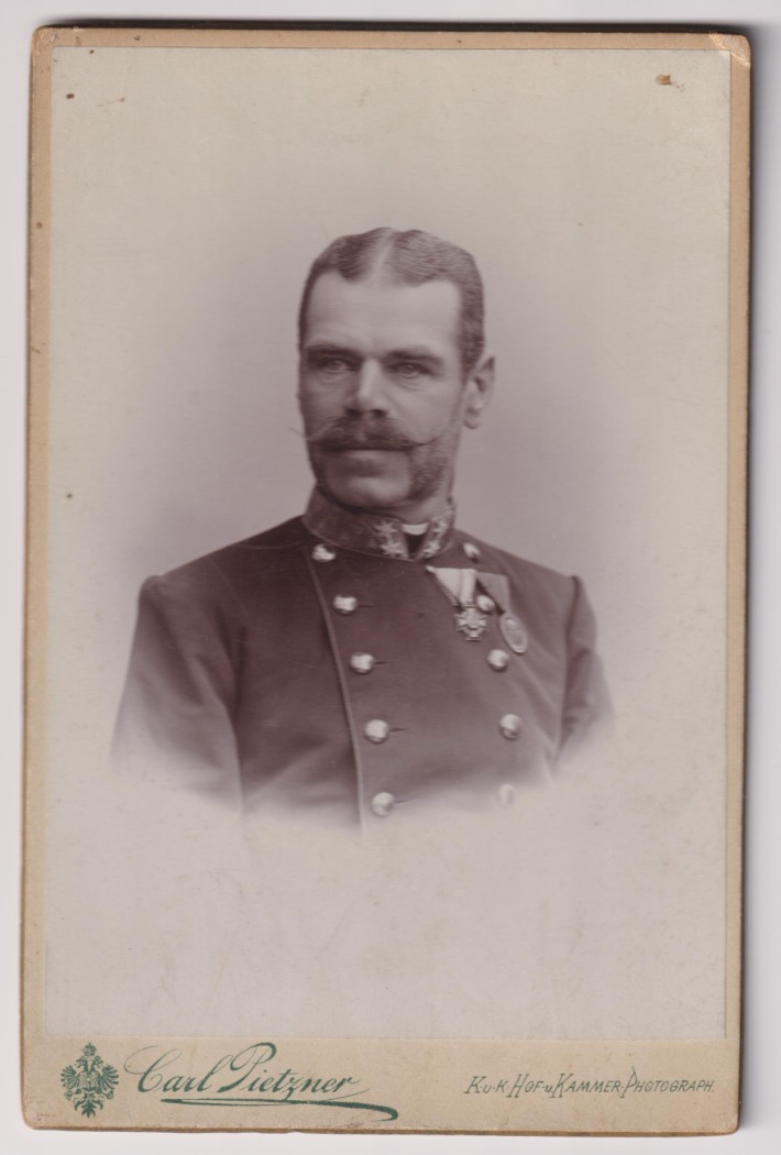 Strasser Károly (?) alezredes portréja, Osztrák-Magyar Monarchia (Carl ...