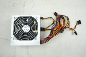 Akyga 420W ATX számítógép tápegység 12cm ventilátor