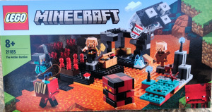 Új 21185 LEGO Minecraft alsó bástya építőjáték építőkocka