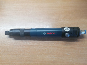 Bosch Production Tools 120 wattos, kenésmentes egyenes csavarhúzó elzáró tengelykapcsolóval