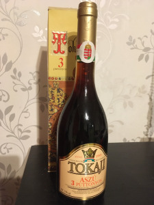 18 1985 Tokaji Szamorodni E9des muze E1lis bor Tolcsva Borok