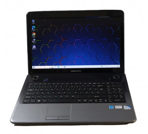 Medion Akoya E6234 laptop / notebook / 15.6 / Intel B960 / 6GB DDR3 / 250GB SSD / Win10