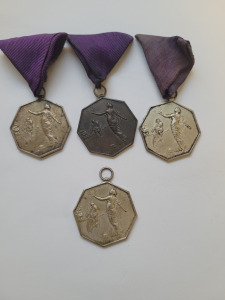 1929-1930 Kerékpáros Sport érmek: A.K.Kerületi verseny, Makói T.K. Országos III. Díj stb. 4db együtt
