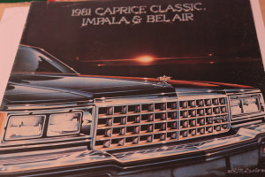 Chevrolet Caprice Impala Malibu Camaro Corvettte 5 gyári prospektusa. Ötvenéves prospektus szett 211