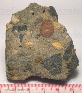 Konglomerátum (üledékes kőzet), kvarc ásvány (85.)