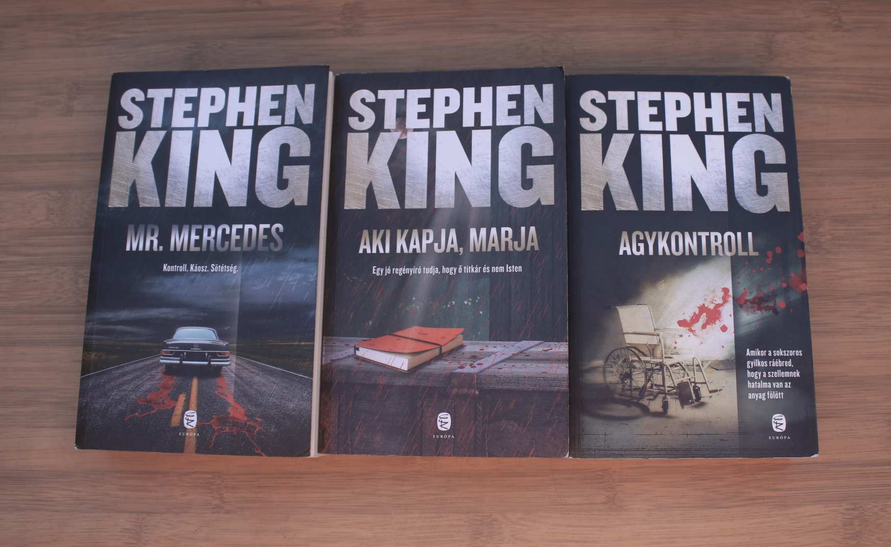 Stephen King - Bill Hodges trilógia ( Mr. Mercedes, Aki kapja, marja ...