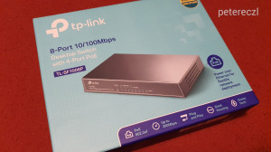 TP-LINK TL-SF1008P 8 portos 10/100Mbps asztali switch 4 PoE porttal