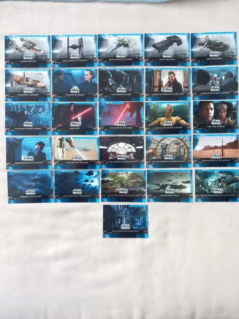 Topps Star Wars 2019 Rise of Skywaler serie 1.parallel kártya csomag 69db