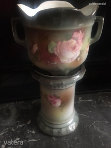 Antik rózsás kis porcelán posztamens kaspóval