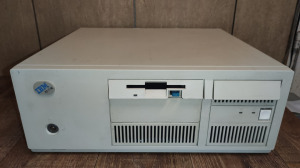 RETRO PC komplett gép - IBM PS/2 77 486 - INTEL OVERDRIVE DX100 - 2.88 FLOPPY - SCSI - IBM 9577