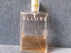 Allure Chanel  parfüm 100 ml   hiányos   Több termék EGY szállítási díj!