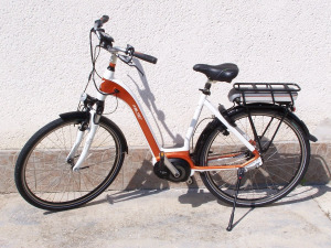 ÚJSZERŰ!!! FÉLÁRON!!! Falter 9.8 28-os Bosch motoros ebike elektromos trekking kerékpár bicikli