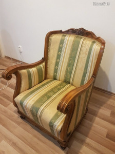 Gyönyörű, régi fotel
