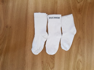 Fehér 3 darabos zoknicsomag kb 28-32-es