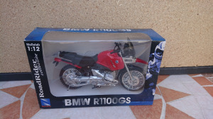 BMW R1100GS 1:12 New Ray modell