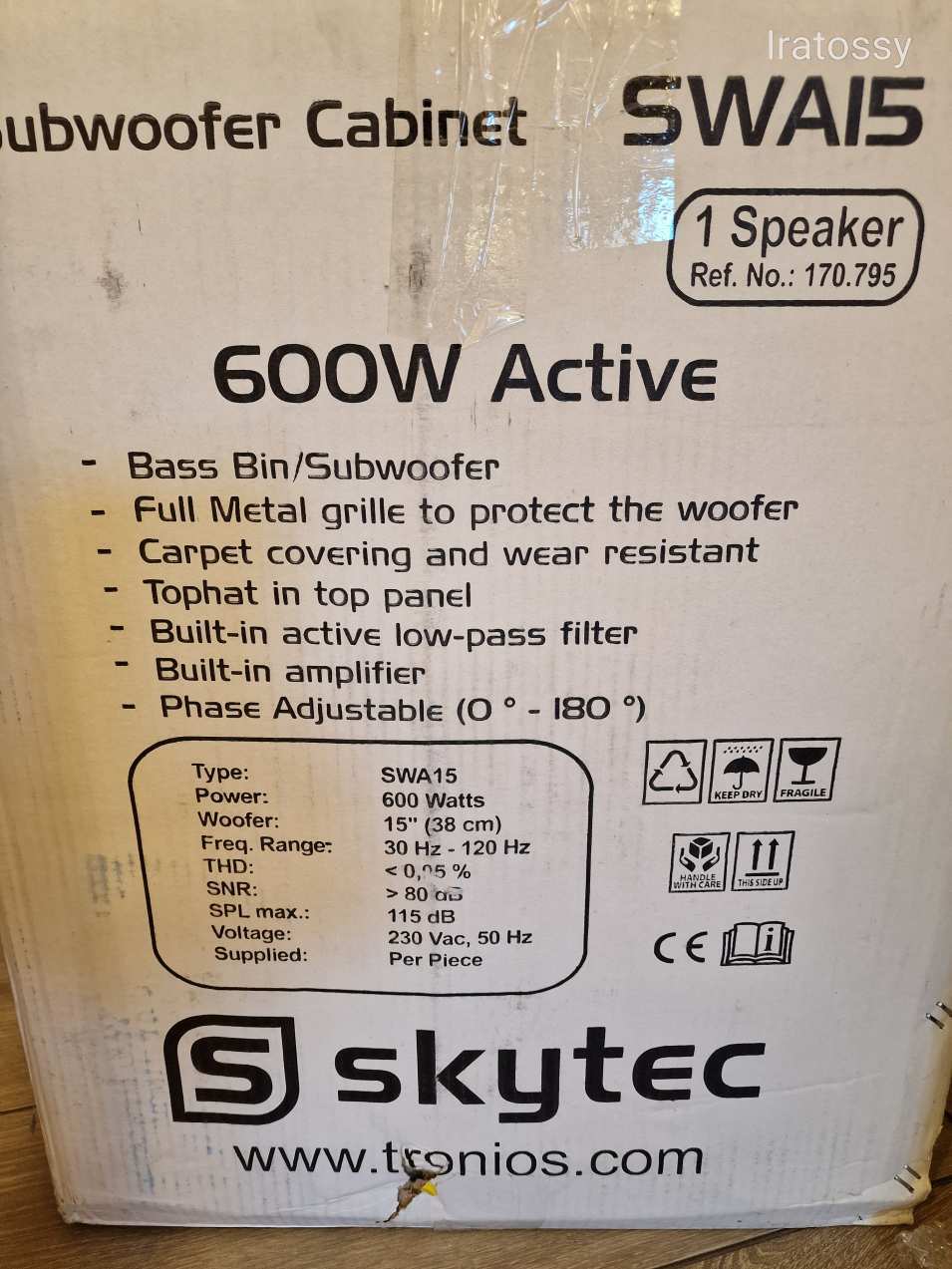 Óriási mélysugárzó, Subwoofer Cabinet, SWAI5, 600W gyári dobozában, újszerű