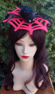 Halloween FEKETE boszi kalap, fejpànt, fekete pók piros pókhálón farsangi jelmez kiegészítő