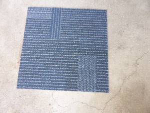 MARADÉK: minőségi modul szőnyegpadló 46 x 46 cm darabonként / LÁBTÖRLŐNEK