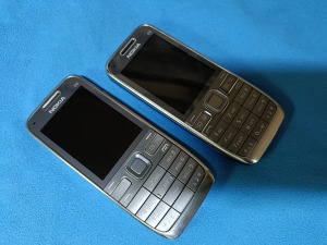 Nokia E52 Alkatrésznek.