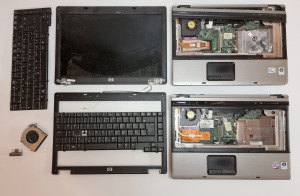 2db HP 6530b típusú laptop (hiányos)
