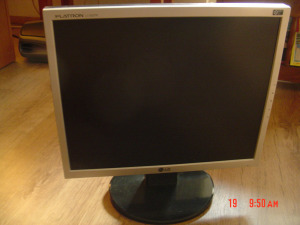 LG Flatron 17-os monitor