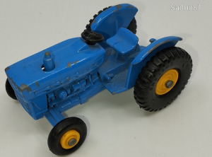 Matchbox No.39 Ford Tractor