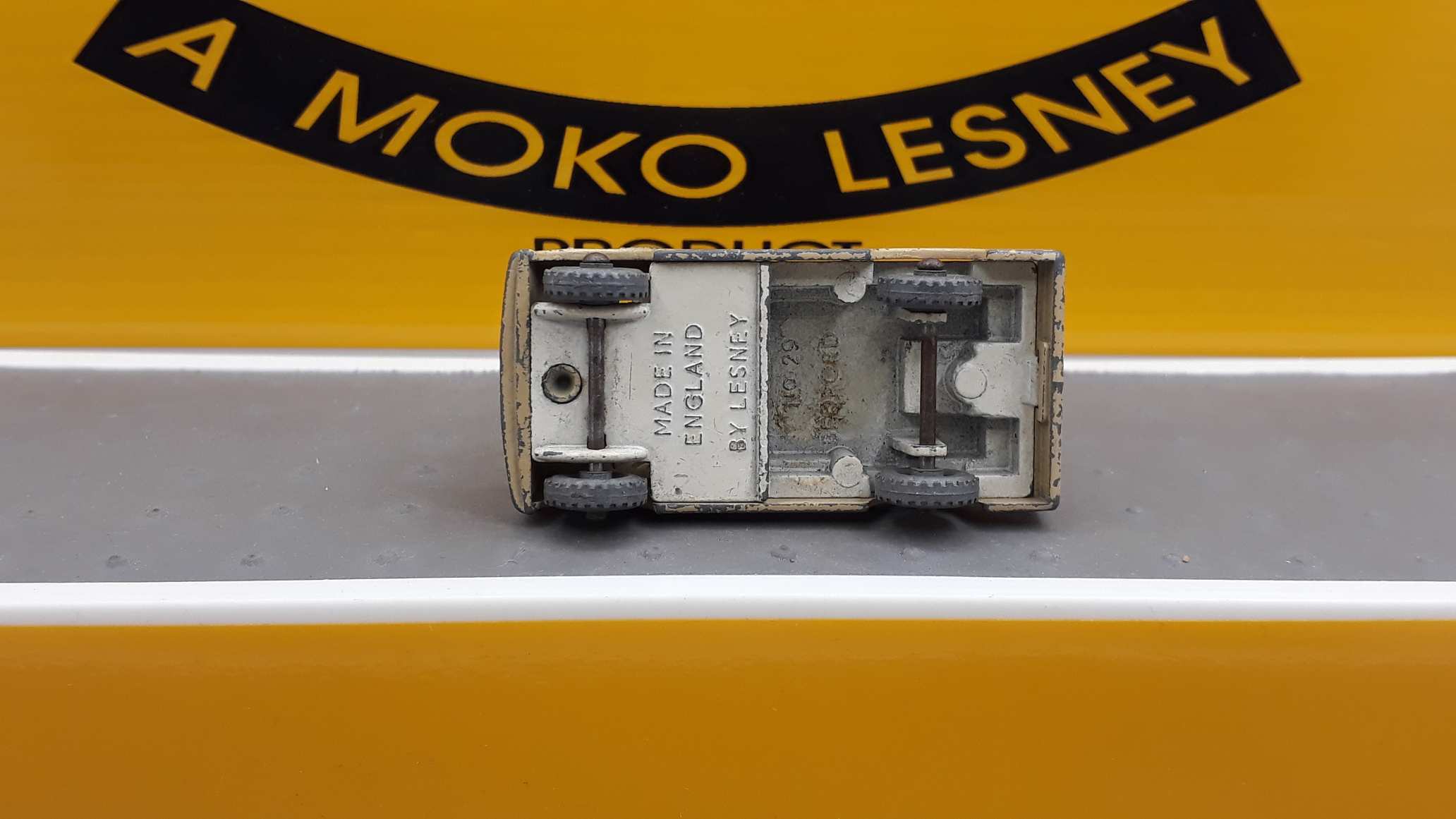 Matchbox Moko/Regular Wheels.    Bedford.
