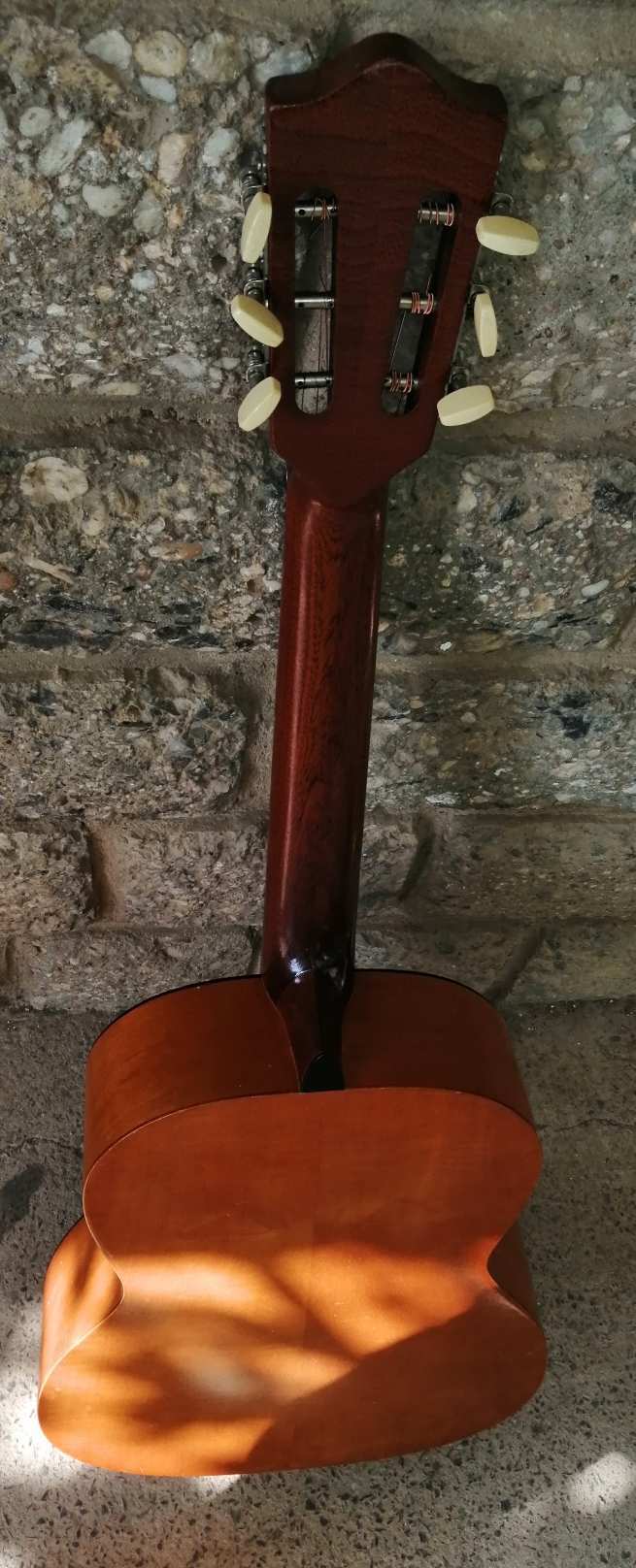 akkusztikus gitár