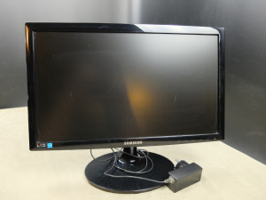 Samsung S19B150N 19” LED monitor D-SUB VGA lehet hogy hibás