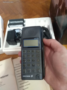 Ericsson GH 198 telefon Fullos Retro Mobiltelefon!Igazi gyűjtői Ritkaság minden tartozékkal dobozzal