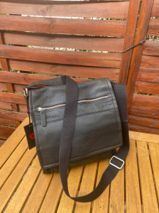 Új, eredeti Strellson Newton messenger valódi bőr táska, 150 euro-s...