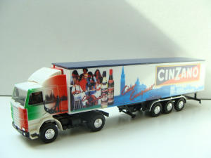S152 H0 1:87 Herpa Scania 142 kamion CINZANO