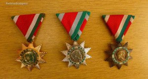 III. Világháborús kitüntetés Szabadság Érdemrend Arany, Ezüst, Bronz fokozata (tervezete)