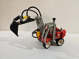 LEGO Technic - 8837 - Pneumatic Excavator