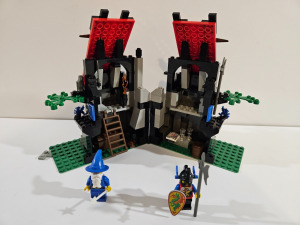 LEGO Castle - Dragon Knights - 6048 - Majistos Magical Workshop