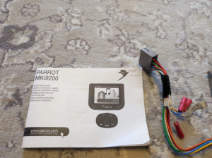 Parrot 9200 Bluetooth autókihangosító megmaradt kábel eladó