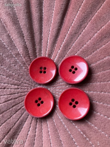 Gyönyörű régi piros gombok