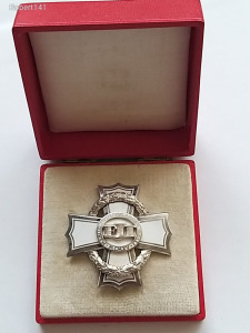 F.J. Polgári Hadi Érdemkereszt III. osztálya eredeti dobozában - jelzett ezüst , ritka gyártó