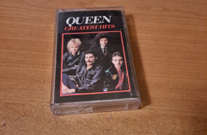 Queen - Greatest Hits MC kazetta